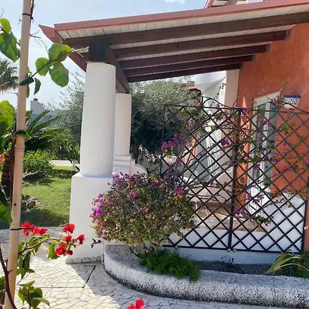 Bougainville ליפארי