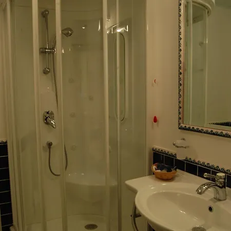 Bougainville Szálloda 4*