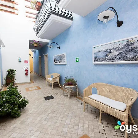 מלון Bougainville 4*