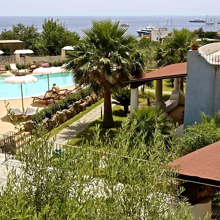 فندق Bougainville 4*