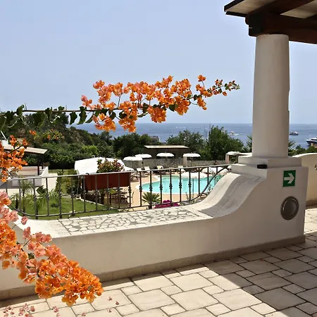 Bougainville فندق 4*