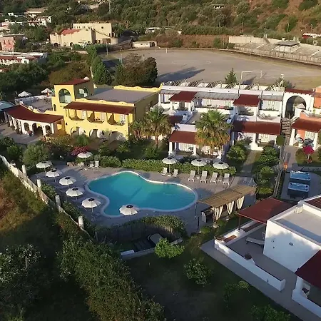 فندق Bougainville