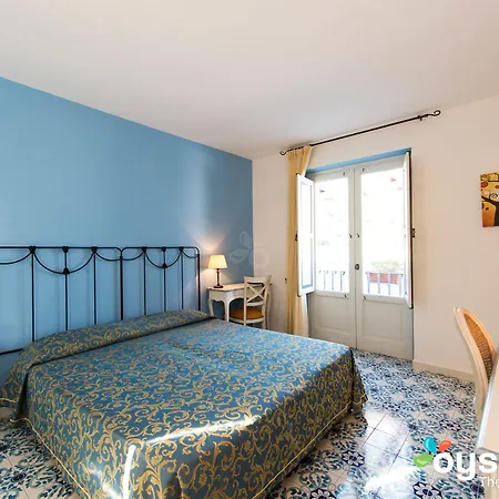 فندق Bougainville